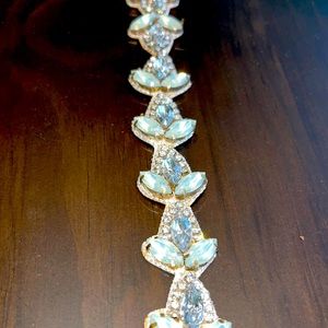 Altar’d State Gem / Rhinestone Belt Silver 27” stretch..